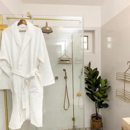 Metropole Panoramic Ateneum Bucureşti