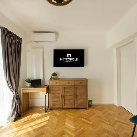 Metropole Panoramic Ateneum Апартаменты Бухарест