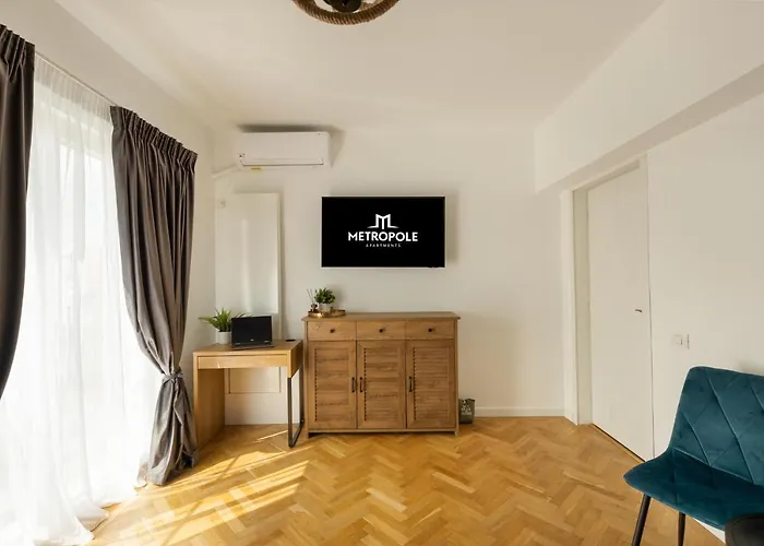 Metropole Panoramic Ateneum شقة بوخارست